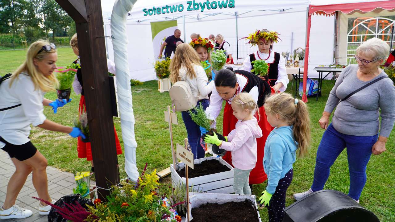 Zdjęcie z archiwum Zbytowianek: Dożynki Zbytowa 202232